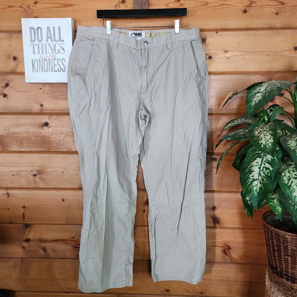 Mountain Khakis Tan Signature Pants Hiking Work Action Gusset Chinos Sz 42 X 31"